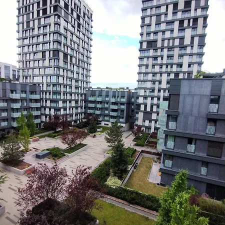 Modern With Parking Lägenhet