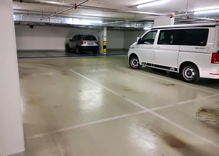 公寓 Modern With Parking