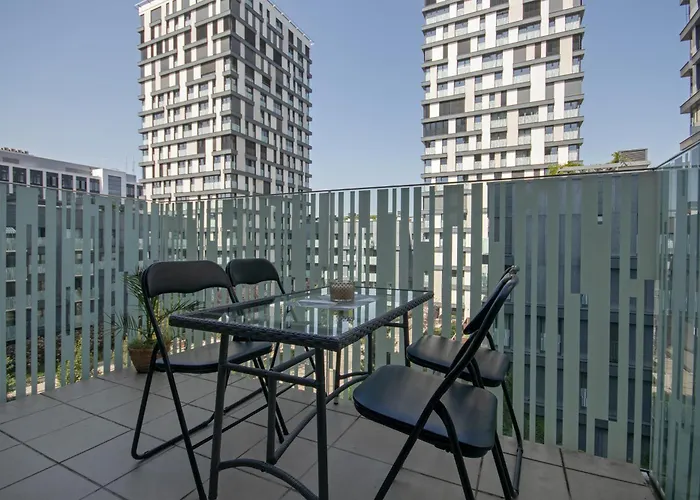 Modern With Parking *